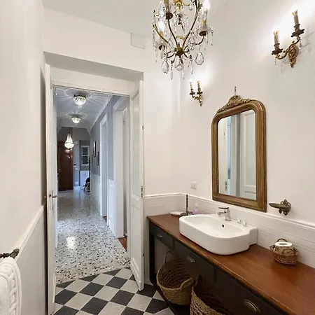 Mole Antonelliana Luxury Boutique Grandmaison Турин