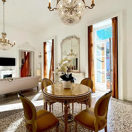 Mole Antonelliana Luxury Boutique Grandmaison * Турин